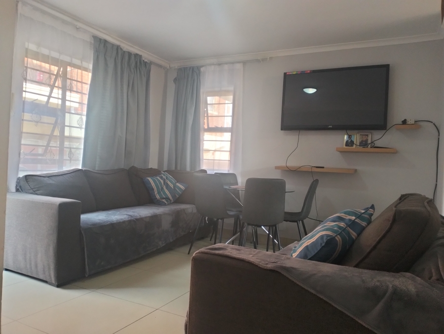 2 Bedroom Property for Sale in Wynberg Western Cape